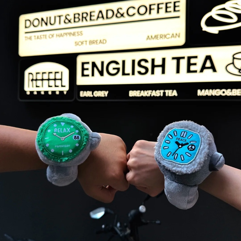 In Stock Pop Sunday Plush Rela - огляд і ціна Jewelry For Watches